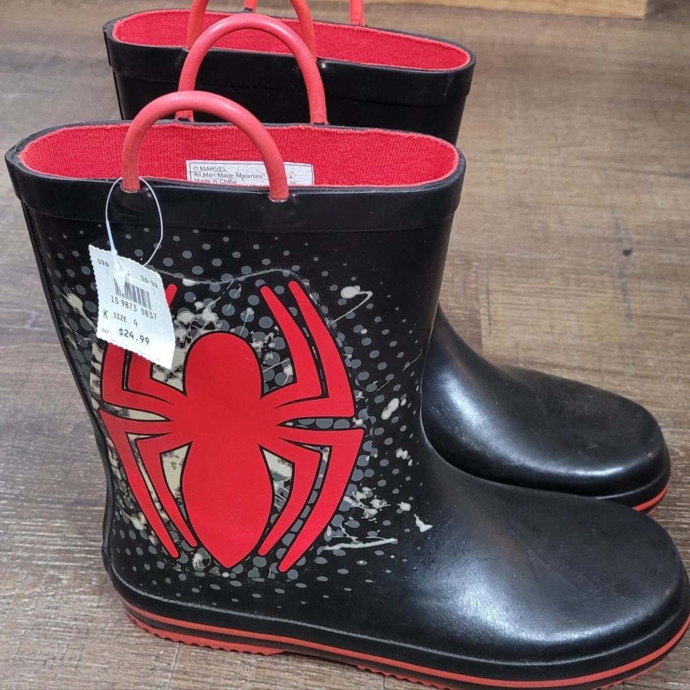 Youth 4 Spiderman rubber boots